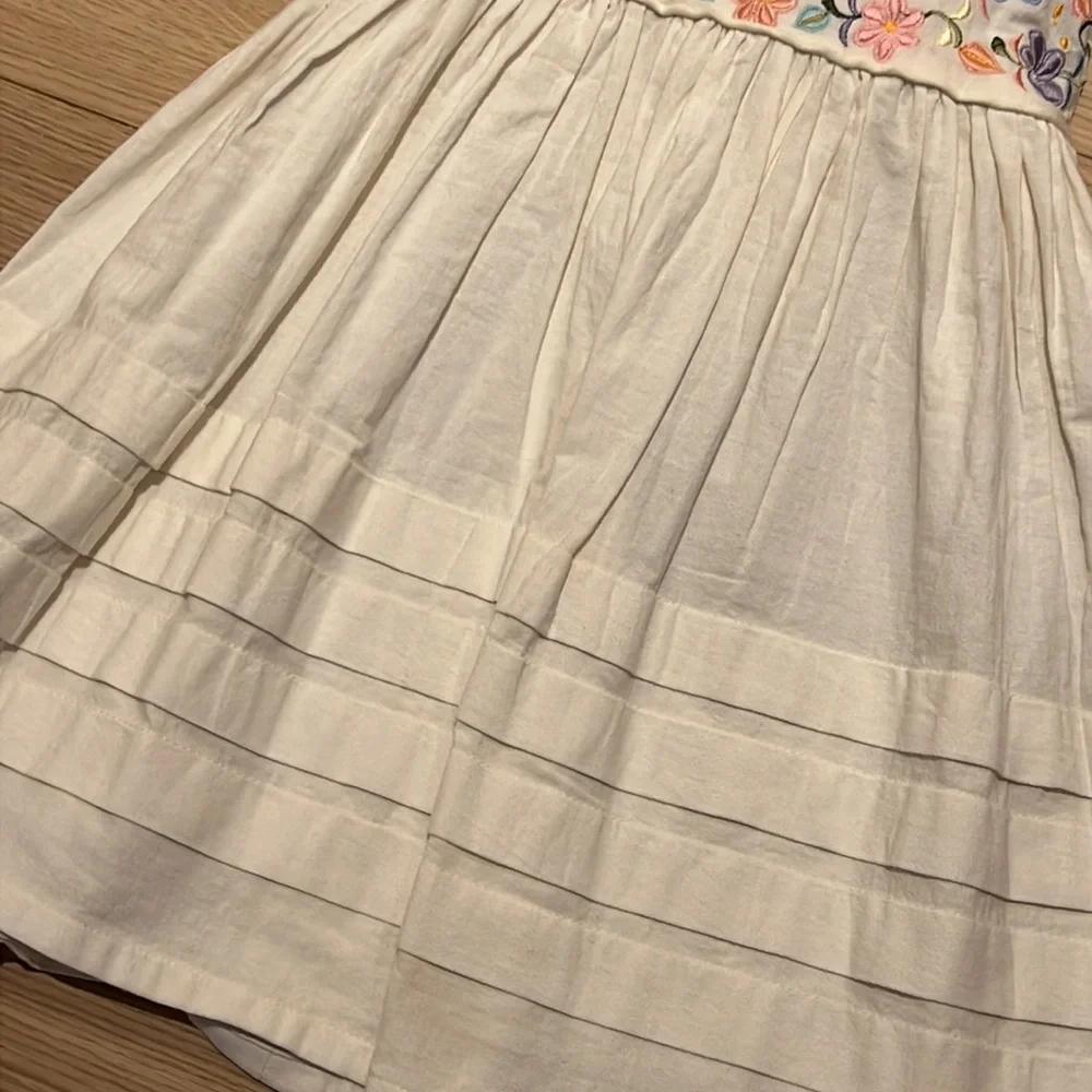 Creaciones Lizeth girls cream embroidered floral dress, size 4T.